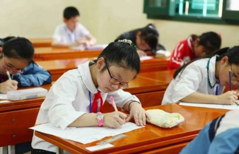 Tóm tắt đề bài giúp phân loại dạng toán lớp 4